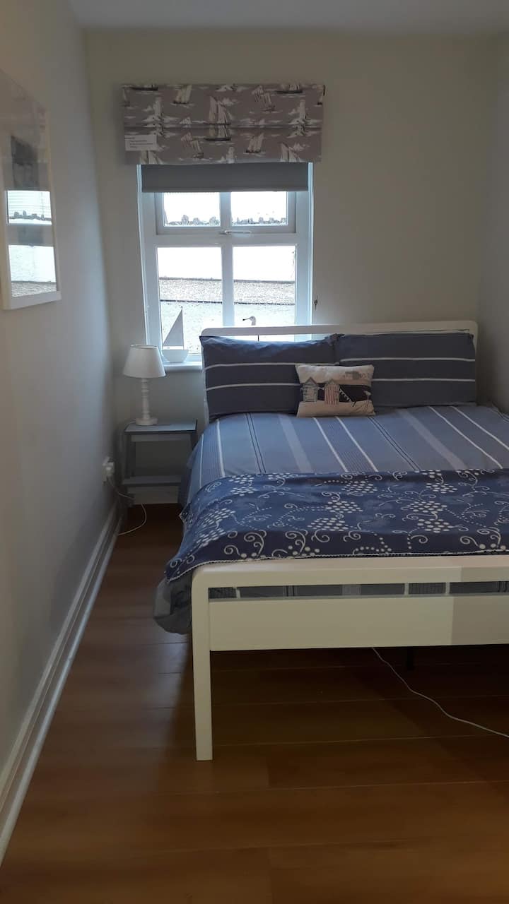 ห้องนอนที่สอง (Second Bedroom)