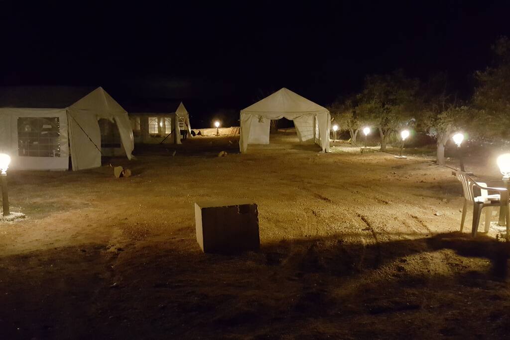 THE CAMPING AT NIGHT