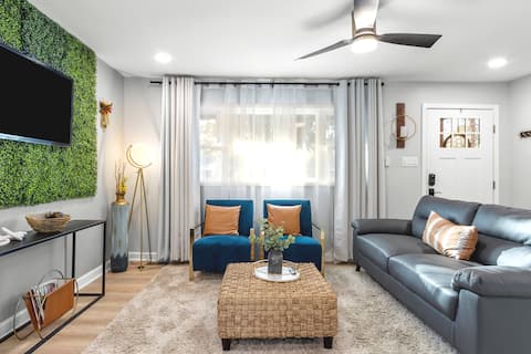 Top Airbnb: the NOLIAhouze, Unique & modern. Make memories! in Raleigh