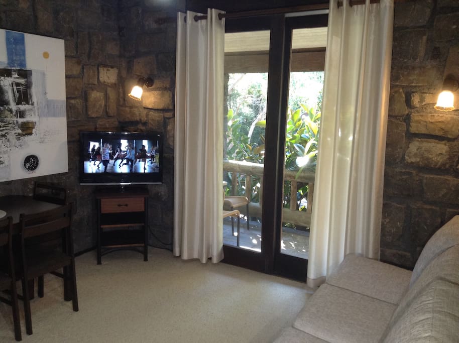 Lounge Room Suite 1