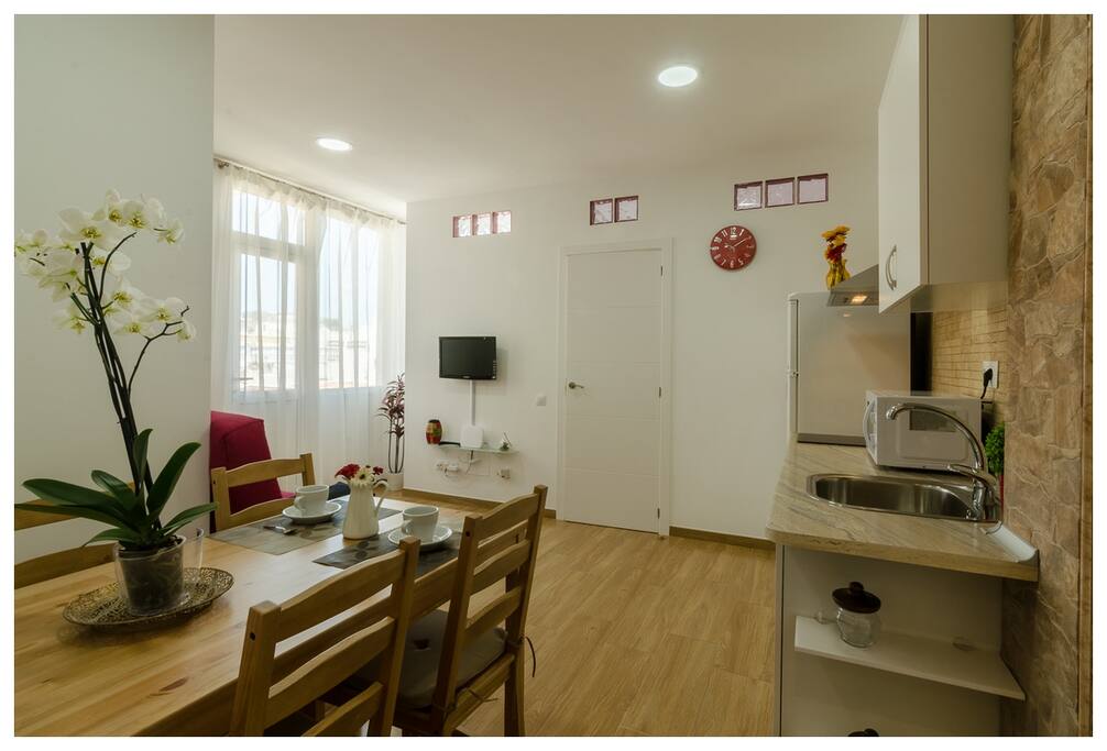 f24e6ea4 43e4 4e8f 90c4 558669eb16fe