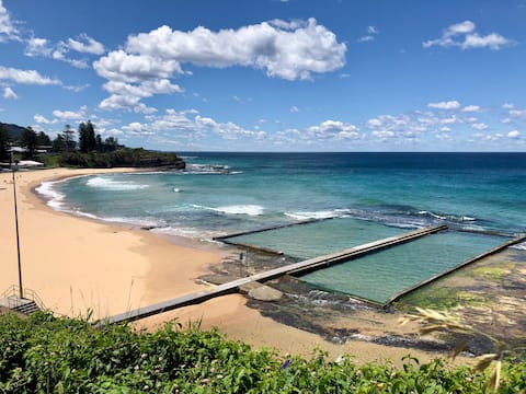 Popular Airbnb listing: Austinmer On The Beach (House 2) in Wollongong City Council