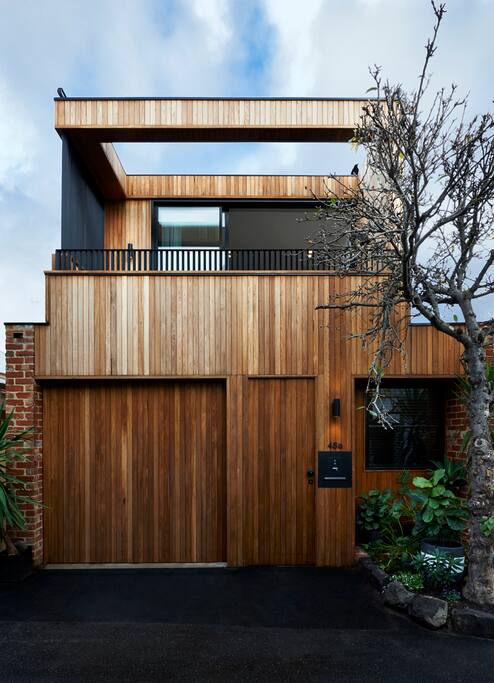 Custom build freestanding home