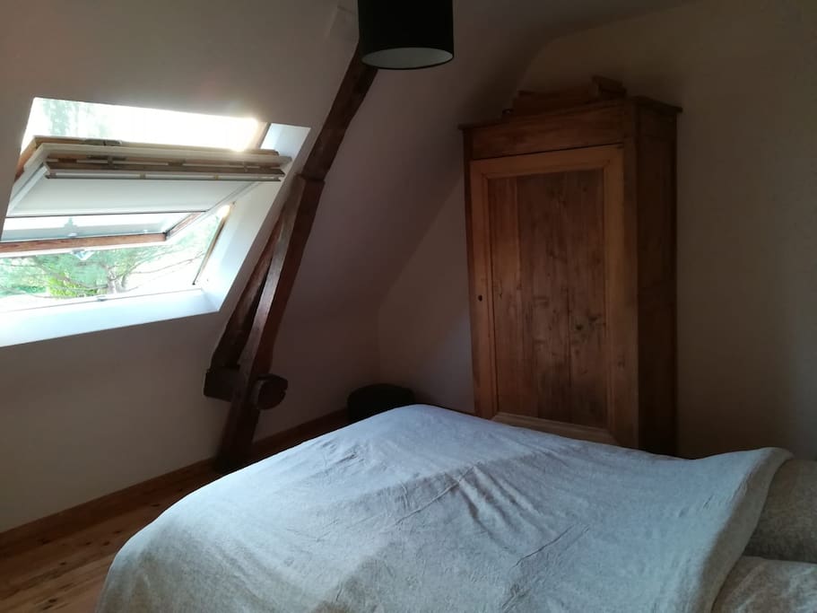 Chambre privative avec lit double