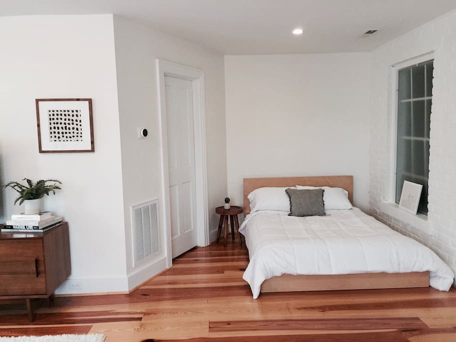 Large bedroom+lounge