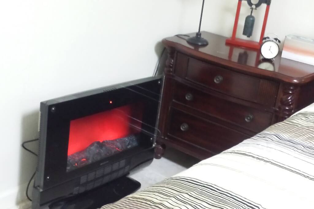 Romantic Electric Chimney. Heat, Sound and Color