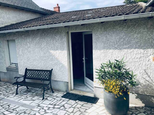 Dépendance de la Noue