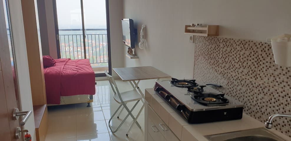newly furnished apartment, 5 minutes walk from UI