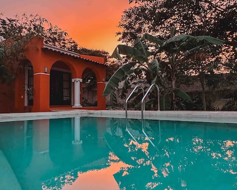 Successful Airbnb property: Casita Naranja in the Yellow City in Yucatán