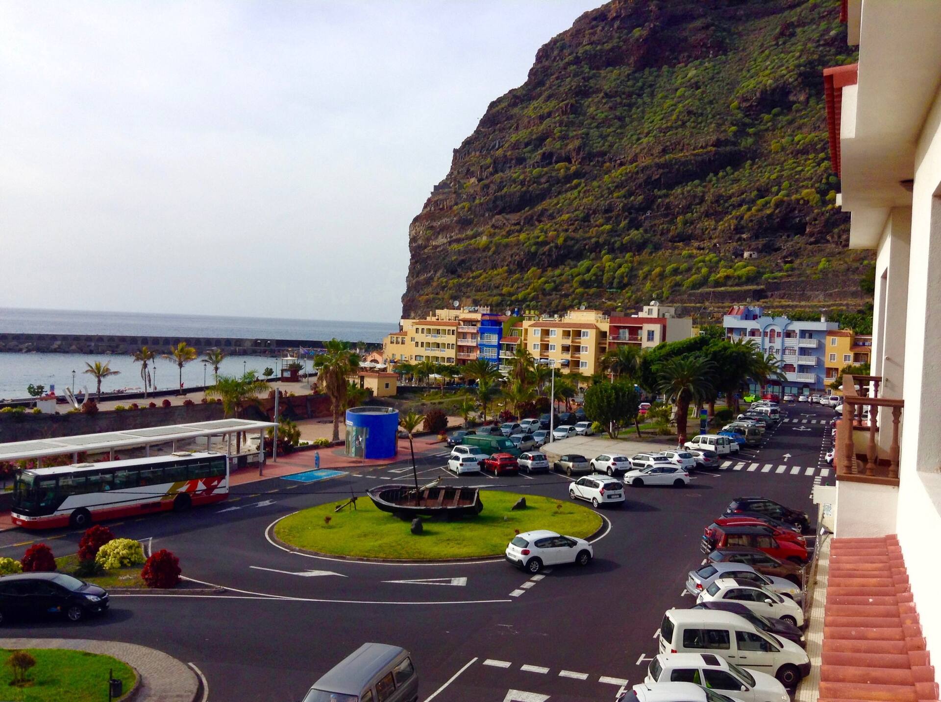 Apartment with a view of the ocean — photo 2