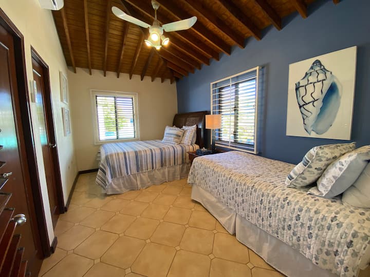 Спална соба 8