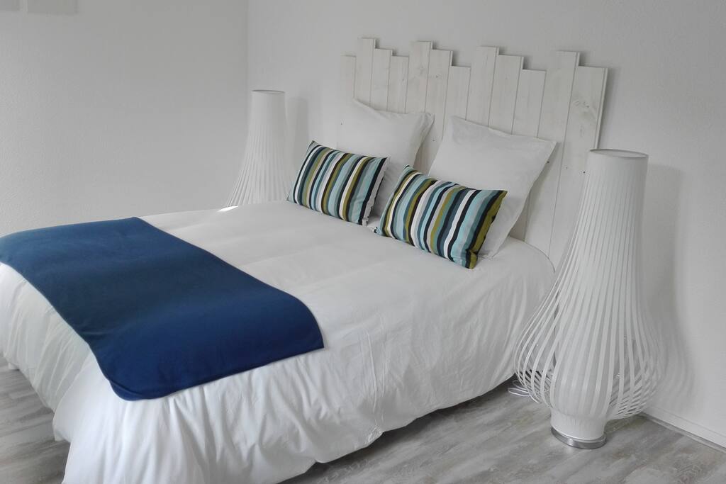 Chambre 2 avec lit double