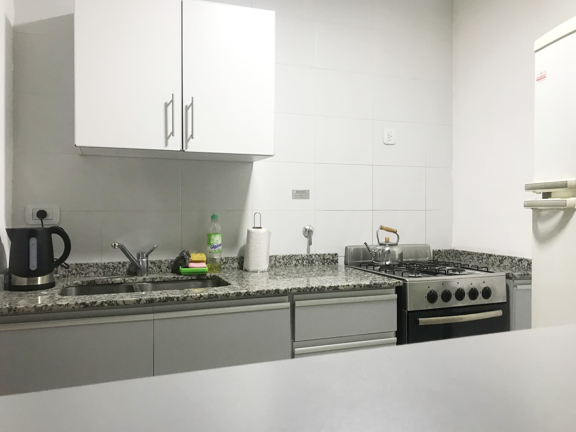 Studio apartment near Avellaneda shopping area in Flores