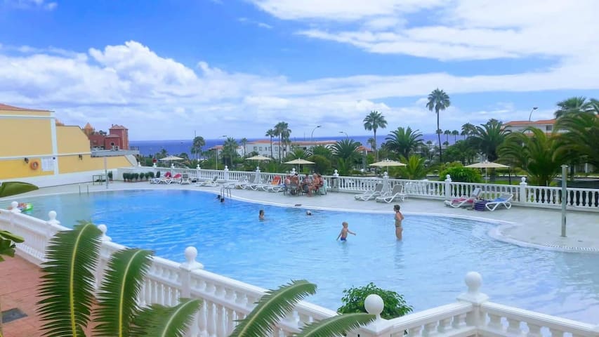 A lovely apartment in Costa Adeje, el Duque