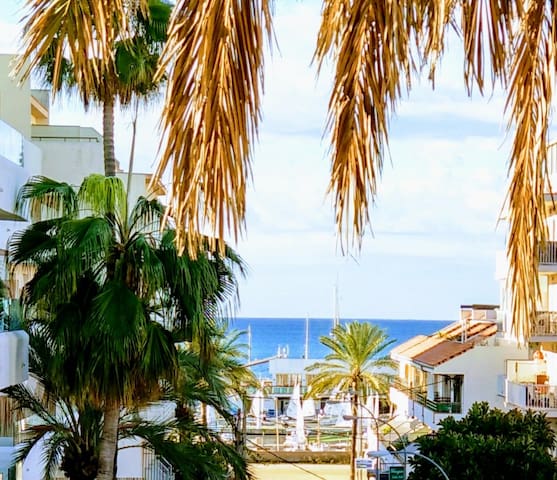 NEW!MALLORCA BEST LOCATION!SeaView Apartment!WiFi