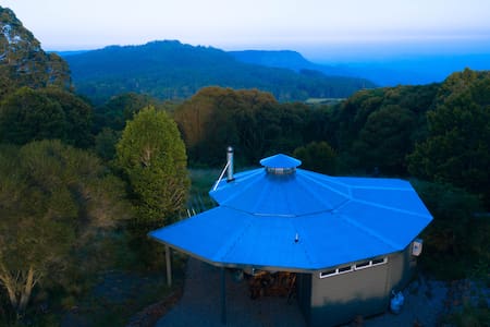 Spiral House - Luxury Couples Retreat