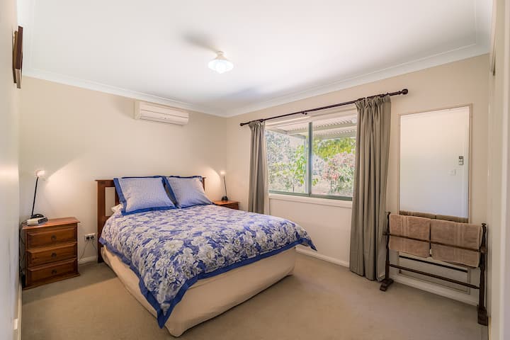 Main bedroom with queen