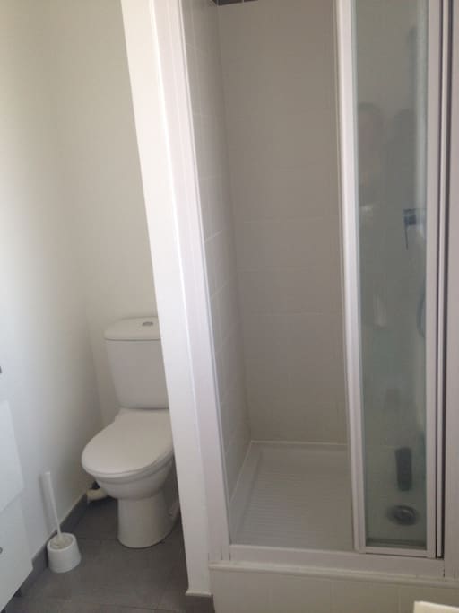 douche, toilettes privatifs