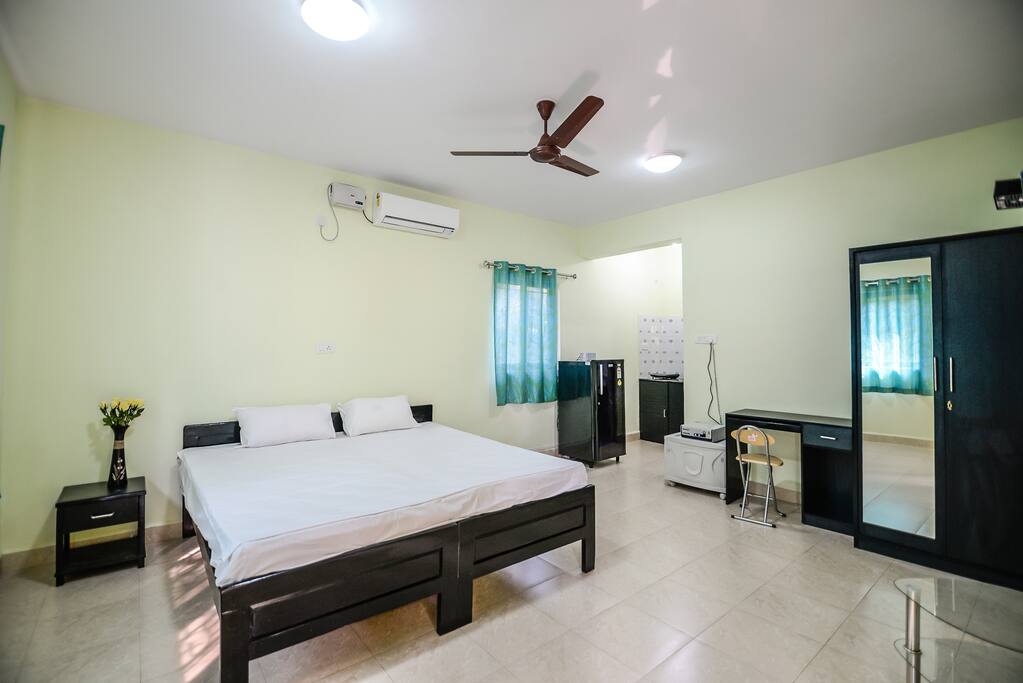Deluxe bedroom view from entrance