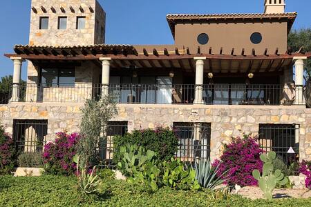 Luxury Studio 10 Minutes From The Center