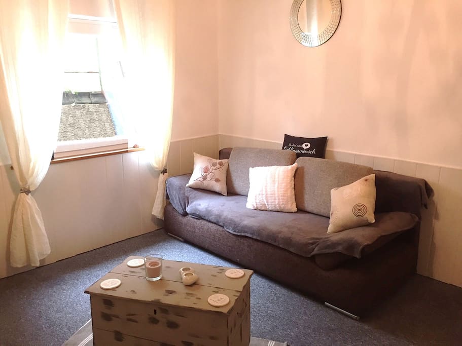 Livingroom with sofa-settee (sleeps 2)