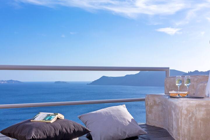 Secret Escape Villa, caldera View & pool gallery image 4