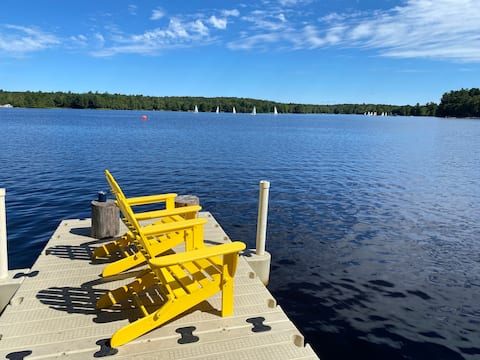 LAKE FRONT Cabin! Newly updated w/ beautiful views