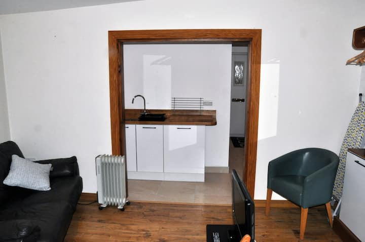 Spondon, Derby Self-contained Flat - Derby