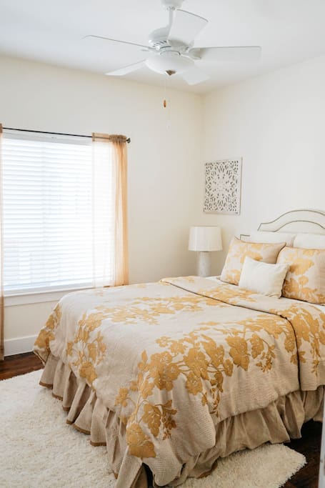 Guest bedroom
