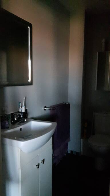 private ensuite bathroom