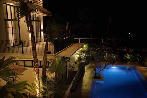 Sunset Deck Family Villa