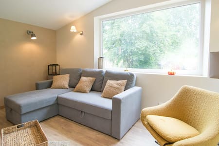 Great countryside flat, fits 4 (+2 on sofa bed)