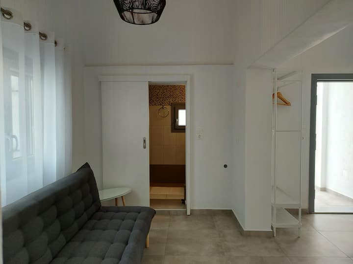 White Shadows 1 Cozy Studio For 2 | Karterados - Santorini