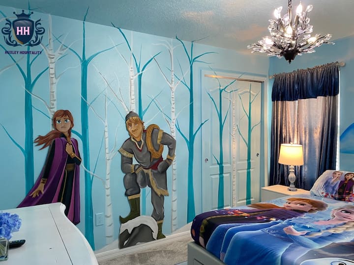 Chambre 3 ; pavillon glacé avec Anna. Christophe & Sven dans cette suite queen avec télévision intelligente à Arundel. Cette suite est magnifique, ce qui vous donne à nouveau l'impression d'être un enfant. 