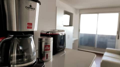 Top performing Airbnb: Modern apartment on Rambla Sur (with garage) in Ciudad Vieja