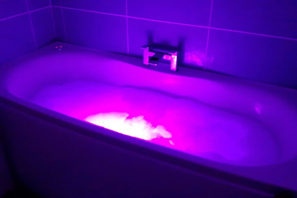 And a fabulous, chromotherepy, Jacuzzi spa bath.