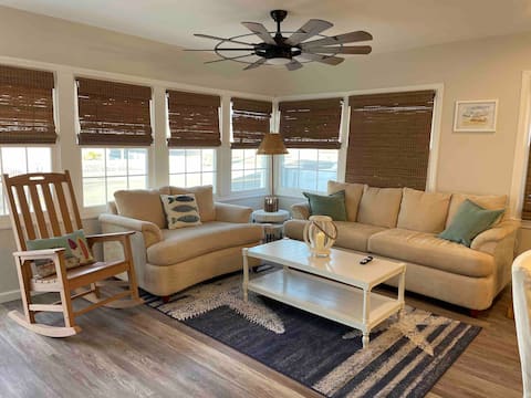 Beautifully renovated home at the Shore