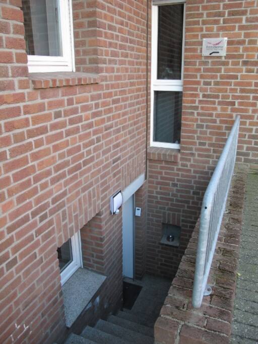 Zugang Wohnung Soutterain