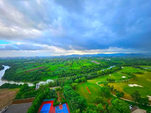 Mesmerizing Waterfront 2BHK Golf View on Top Floor