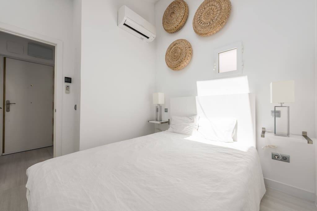 Main bedroom. Habitacion principal