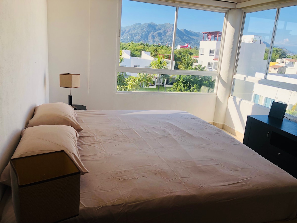 Hlavná spálňa s
manželskou posteľou King