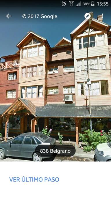 Fachada del edificio donde se encuentra el monoambiente.