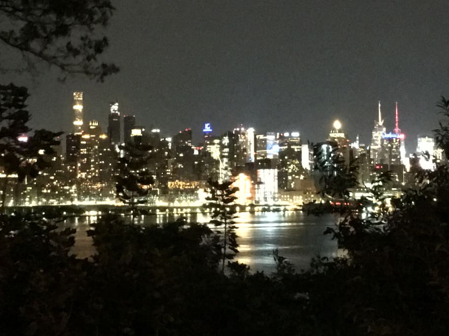 Night time view from boulevard east