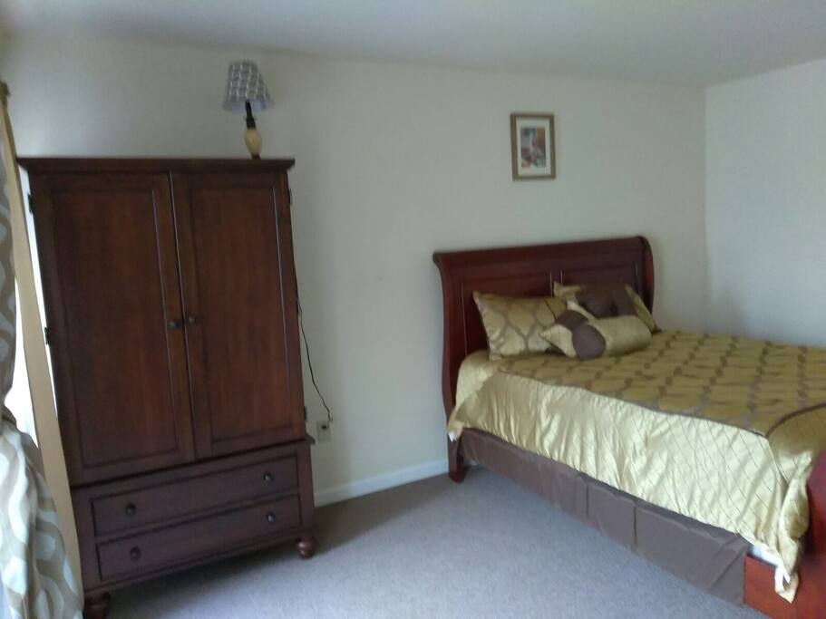 Large Bedroom on 3rd floor