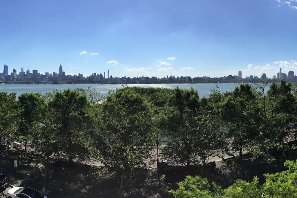One block away from entire NYC skyline view