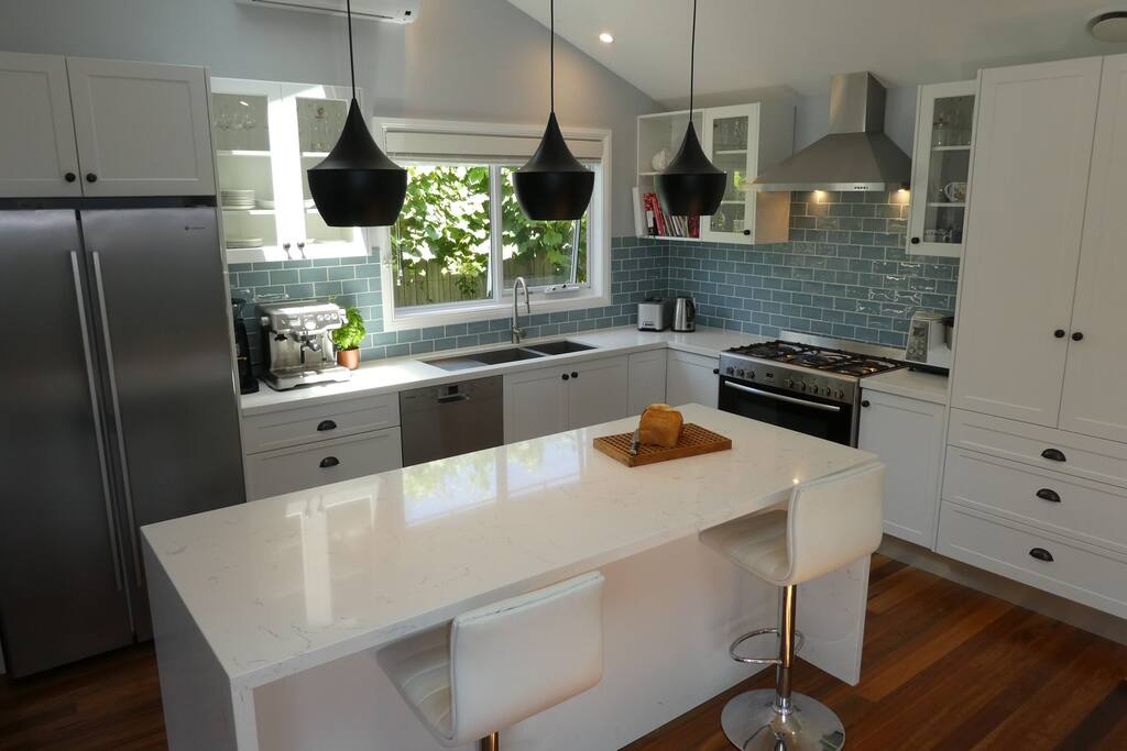 Breakfast Bar