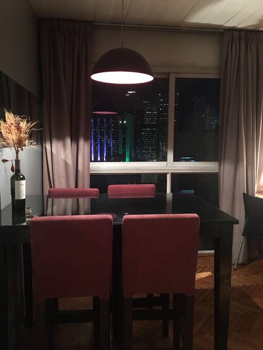 Departamento con encanto y excepcionalmente ubicado. Sol y vistas