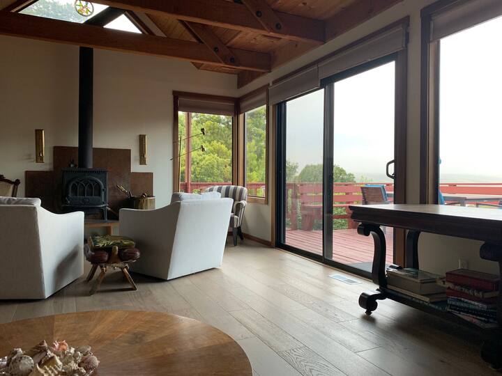 Captain's Cabin Tomales Bay views Houses for Rent in Inverness, California, United States