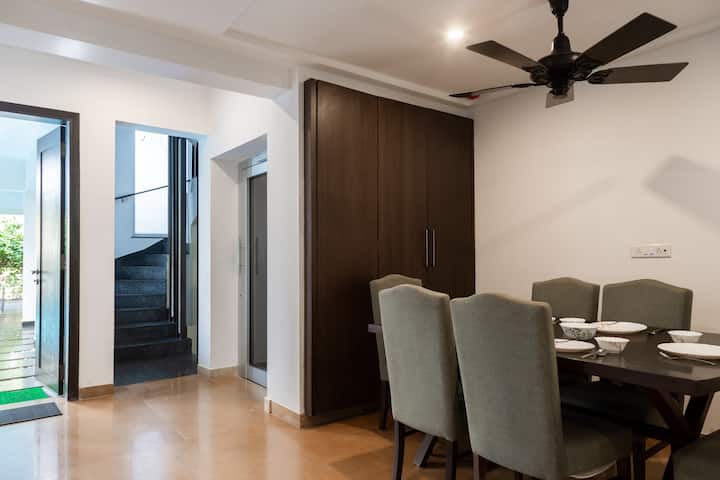 Dining table !!