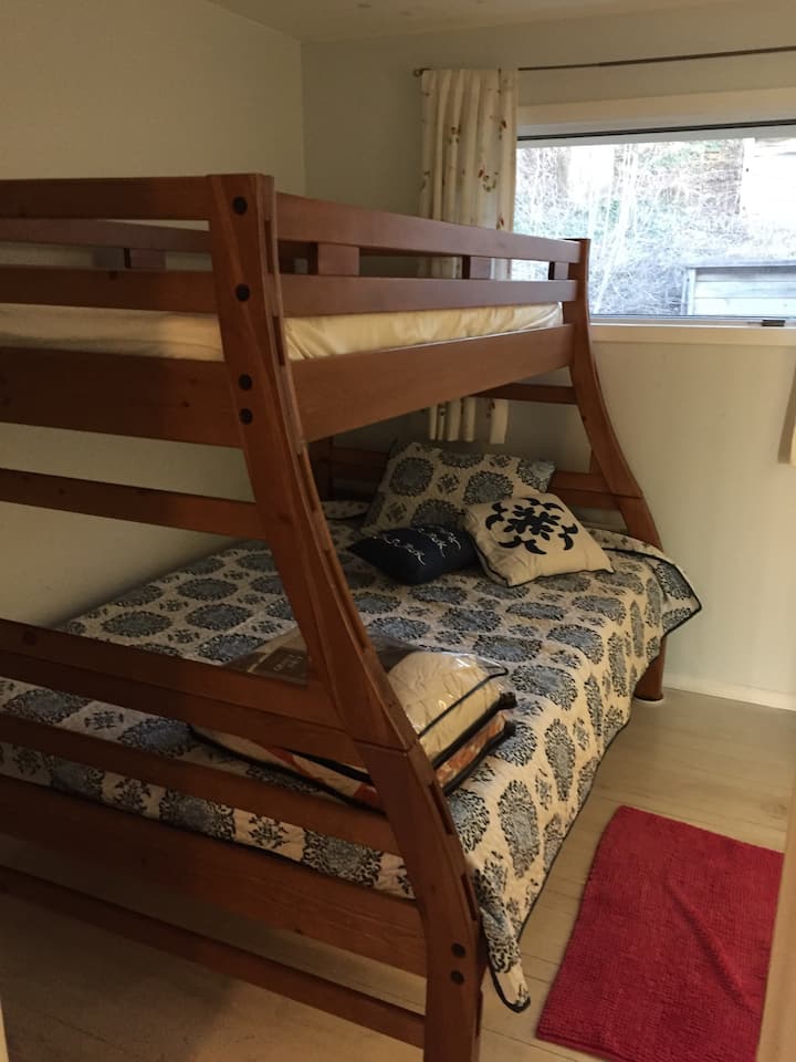 2nd bed room~Queen bottom Bunk ,single top Bunk attached to separate half Bathroom 
